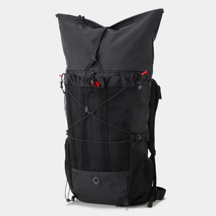 山と道 one 2024モデルblack 背面長45cm 現役アパレル店員が選ぶ 山と道 one 2024モデルblack 背面長45cm 現役アパレル店員が選ぶ