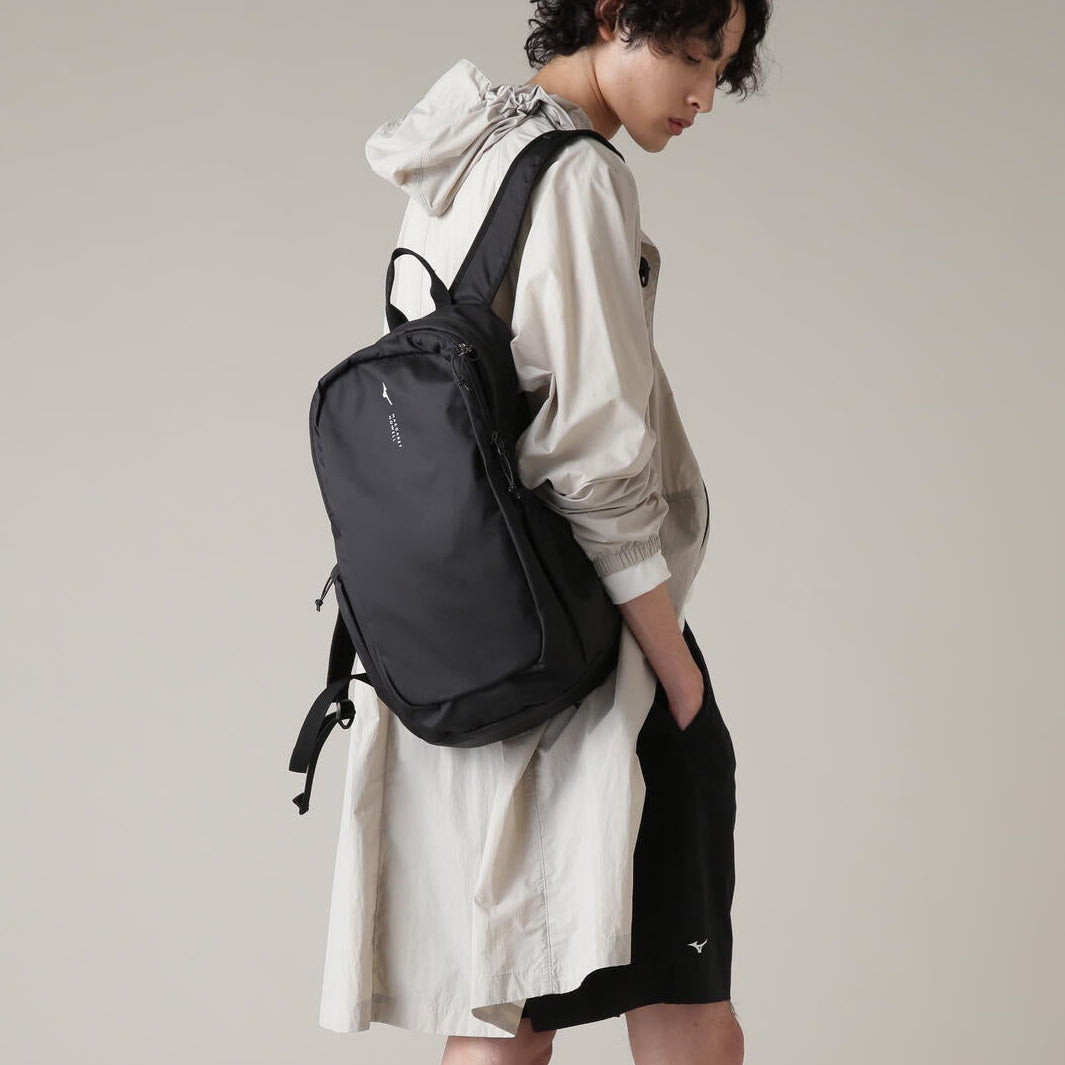 【美品】マーガレットハウエル　NYLON STRIP MIZUNO MIZUNO FOR MARGARET HOWELL NYLON RIPSTOP – cotwohk