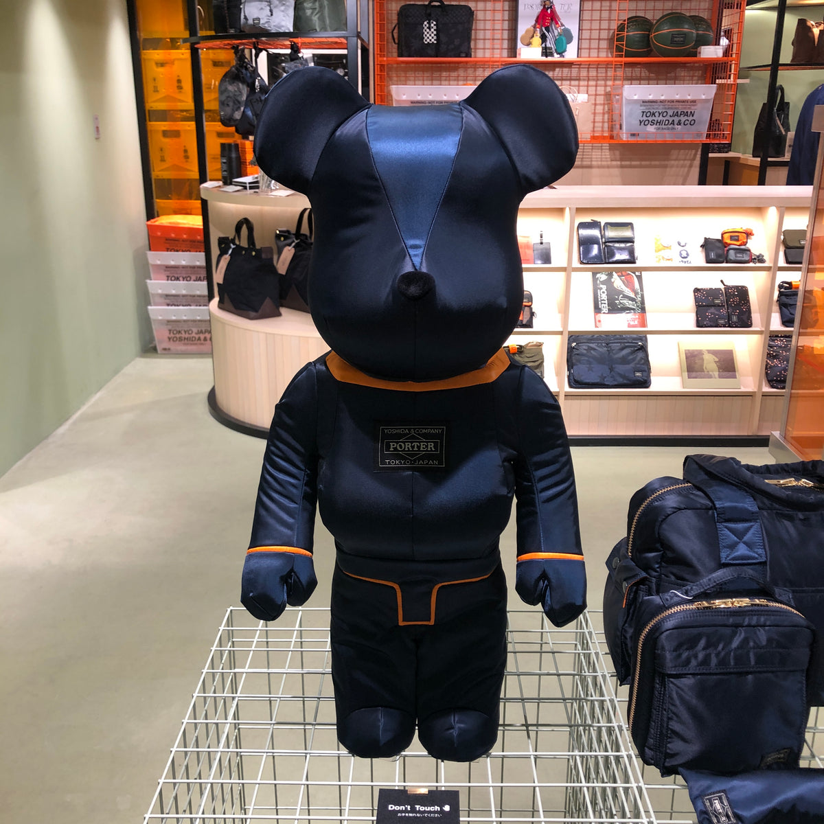 BE@RBRICK PORTER TANKER IRON BLUE 1000%-