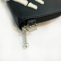 KAPITAL THUMBS UP BONE HAND ZIP NECK BAG [ K2503XB806 ] [ Black ] cotwo