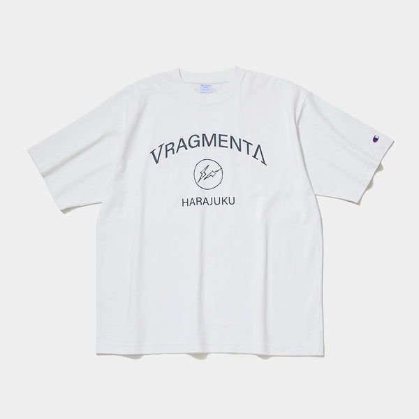 送料無料 百貨店 TOKYO V.A. x cotwohk – TEE S/S FRGMT Champion x design fragment トップス