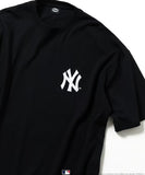 FREAK'S STORE x MLB Back Print 'DARUMA' Crew Neck T-Shirt