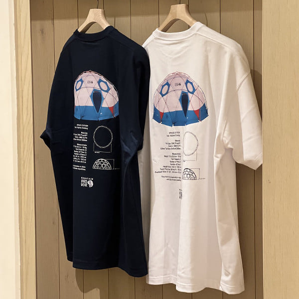 BEAMS x MOUNTAIN HARDWEAR Space Station Graphic Tee cotwo