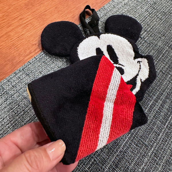 JAPAN Convenience Store x Disney Towel in Pouch [ Mickey Mouse ]